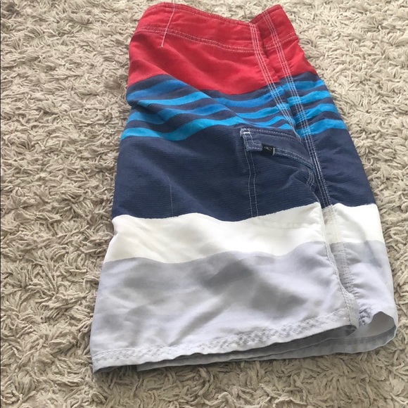 O’Neill board shorts - Picture 2 of 3